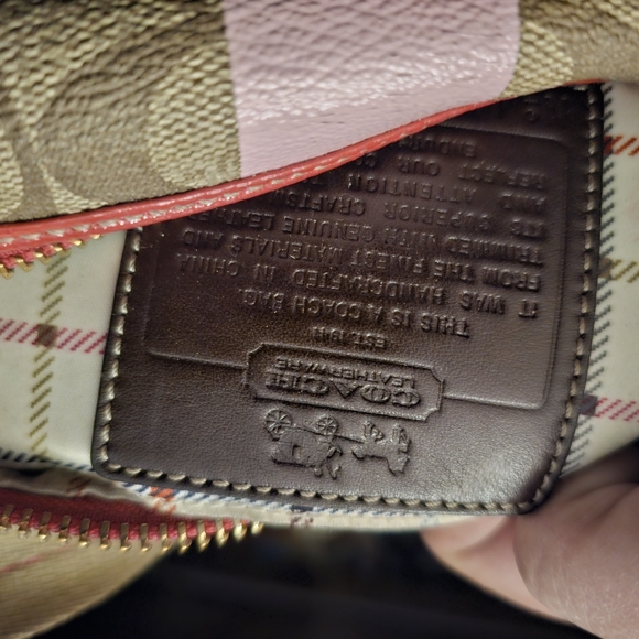 Handbag - Picture 5 of 5